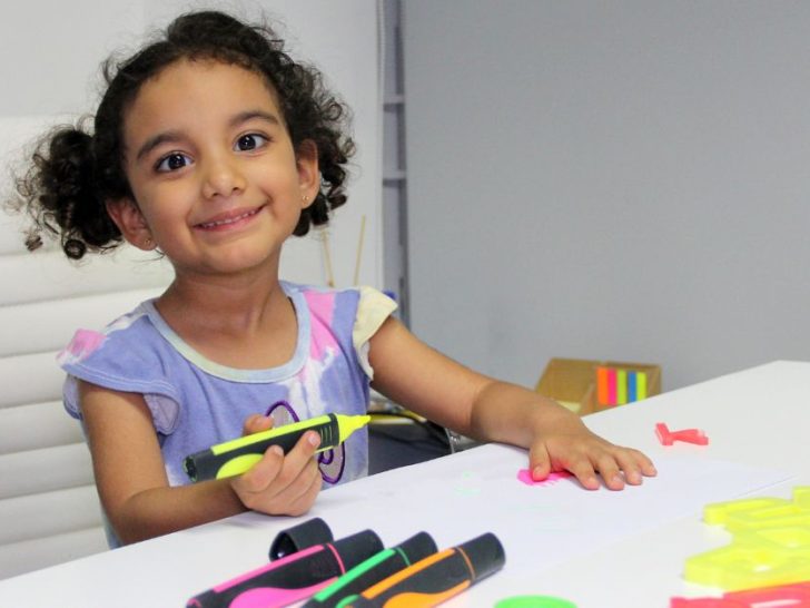 How to Teach Kids with Autism: 14 Tips From an Autistic Mom